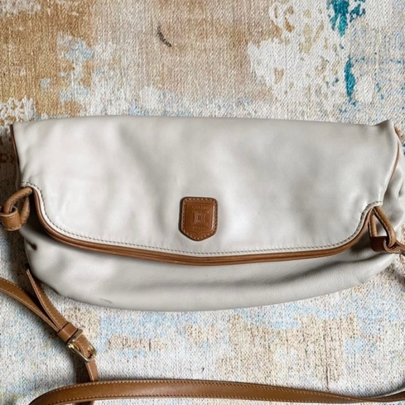 Celine crossbody, beautiful buttery ivory leather - Picture 11 of 13